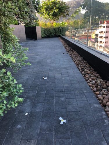 hsn-black-basalt-flamed-outdoor-paving-installed
