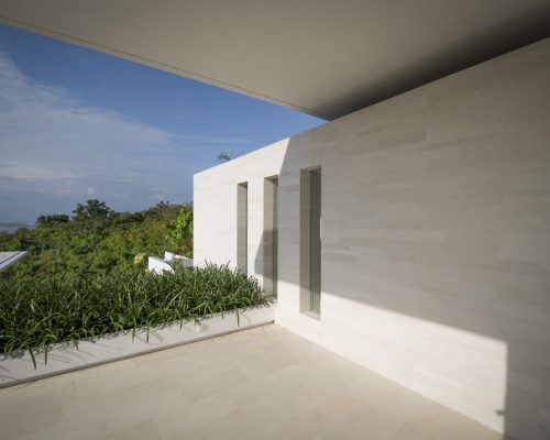 hsn-classic-white-honed-modern-facade-terrace