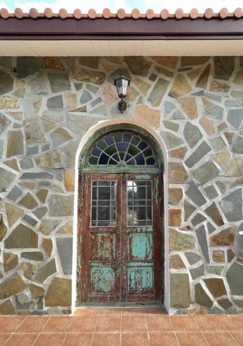 hsn-french-pavement-flagstone-exterior-arched-entrance