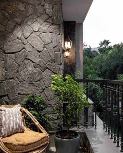 hsn-monsoon-flagstone-natural-exterior-wall-cladding-installed