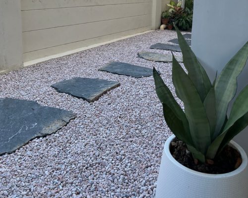 hsn-pebble-rosa-pink-tumbled-garden-pathway-side