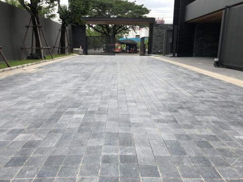 hsn-bluestone-vibrated-exterior-driveway-facing-gate