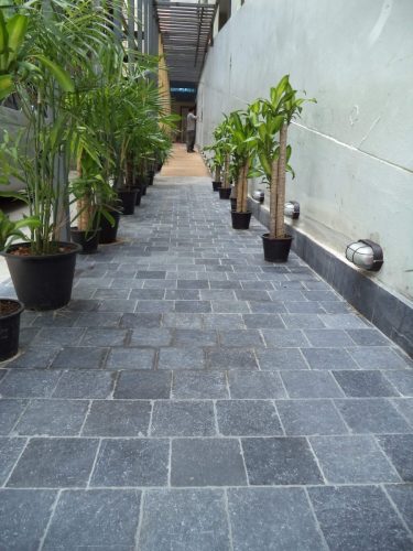 hsn-bluestone-vibrated-exterior-walkway